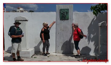 Het monument in Kournas